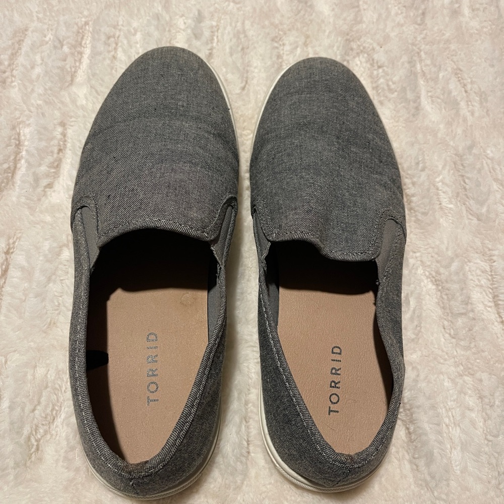 Torrid canvas slip ons size 9w